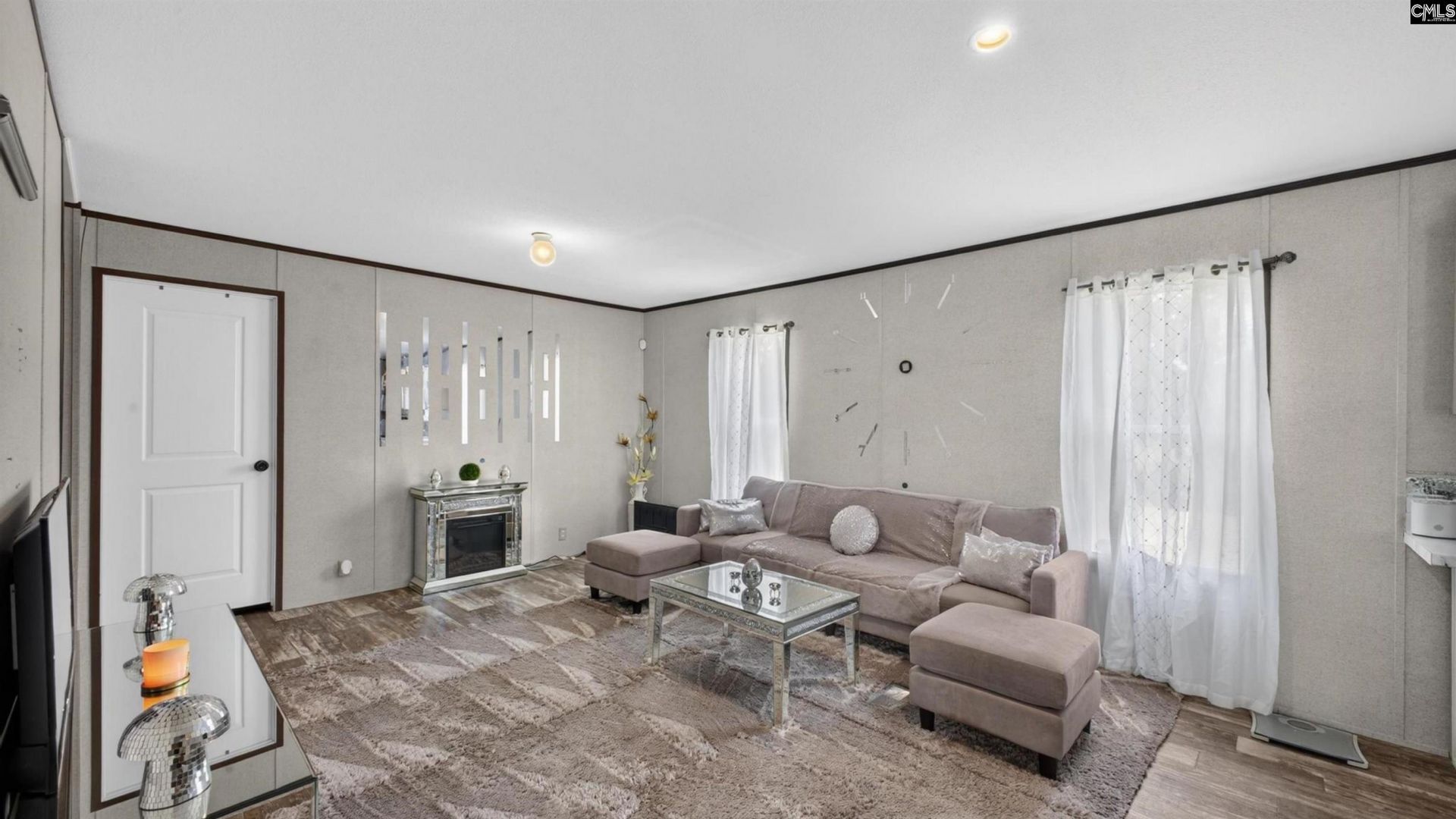 116 Parvis Road  Photo 13