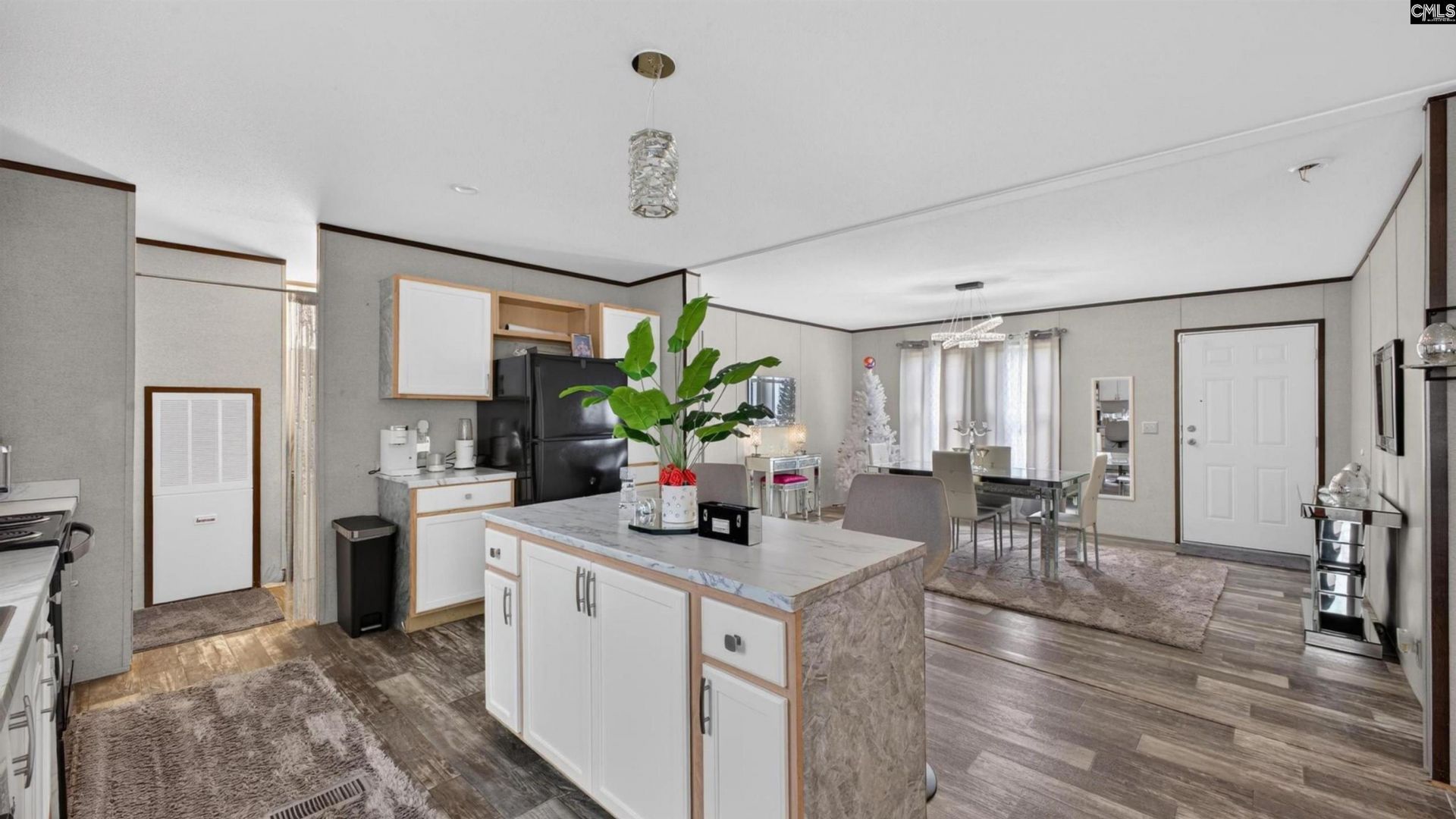116 Parvis Road  Photo 7