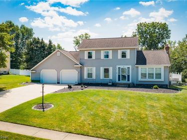 51 Sawmill Run Drive, Canfield, OH 44406