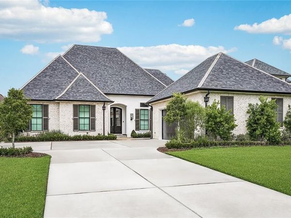 103 DEER FIELD Drive , Belle Chasse, LA 70037