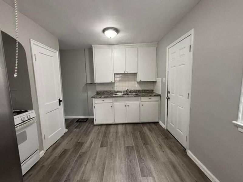 751 E Mithoff Street , Columbus, OH 43206 Photo 4
