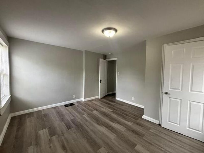 751 E Mithoff Street , Columbus, OH 43206 Photo 7