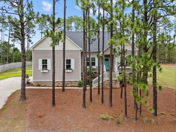 428 Gretchen Road , West End, NC 27376