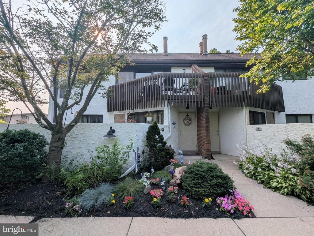 801 STRATFORD DRIVE , STATE COLLEGE, PA 16801
