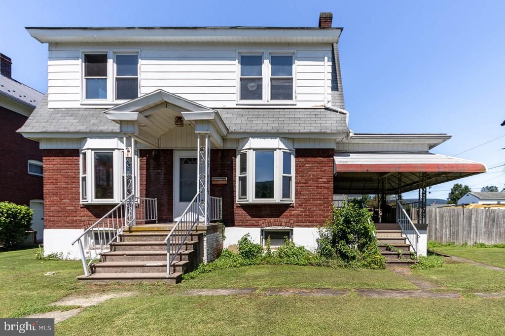 706 5TH STREET E, BELLWOOD, PA 16617