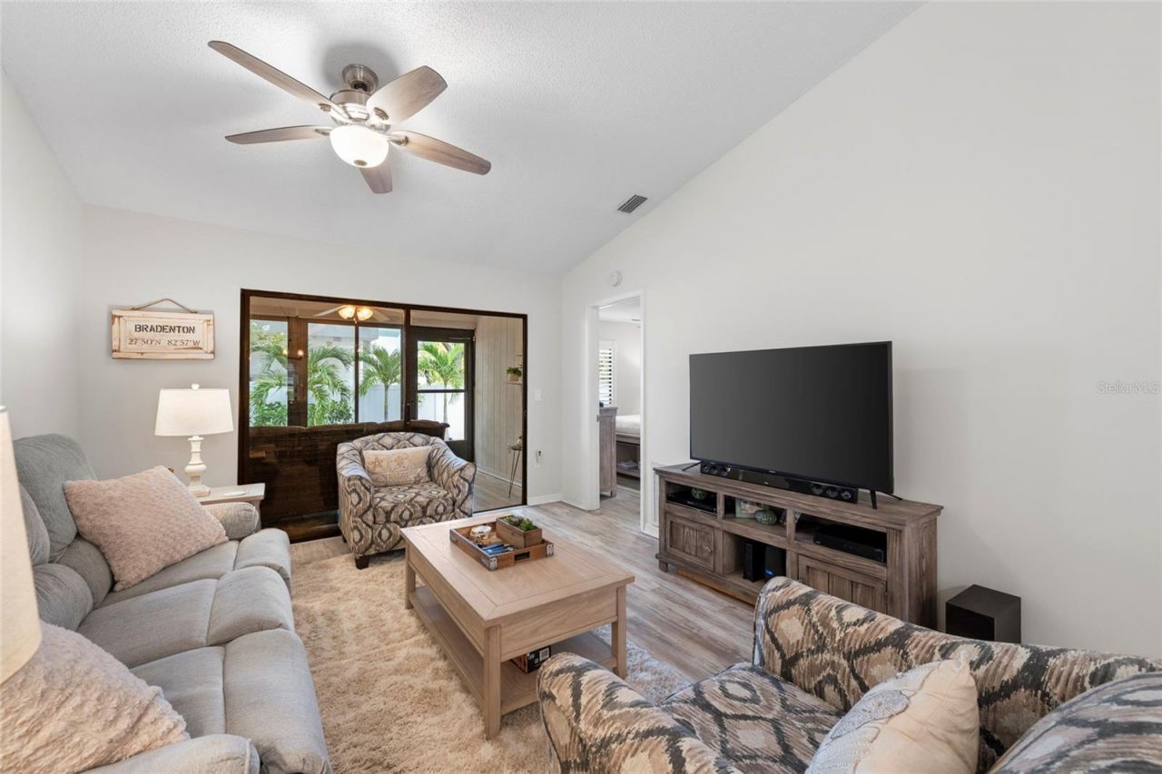 6015 27th Street W, Unit 1C, Bradenton, FL 34207 Photo