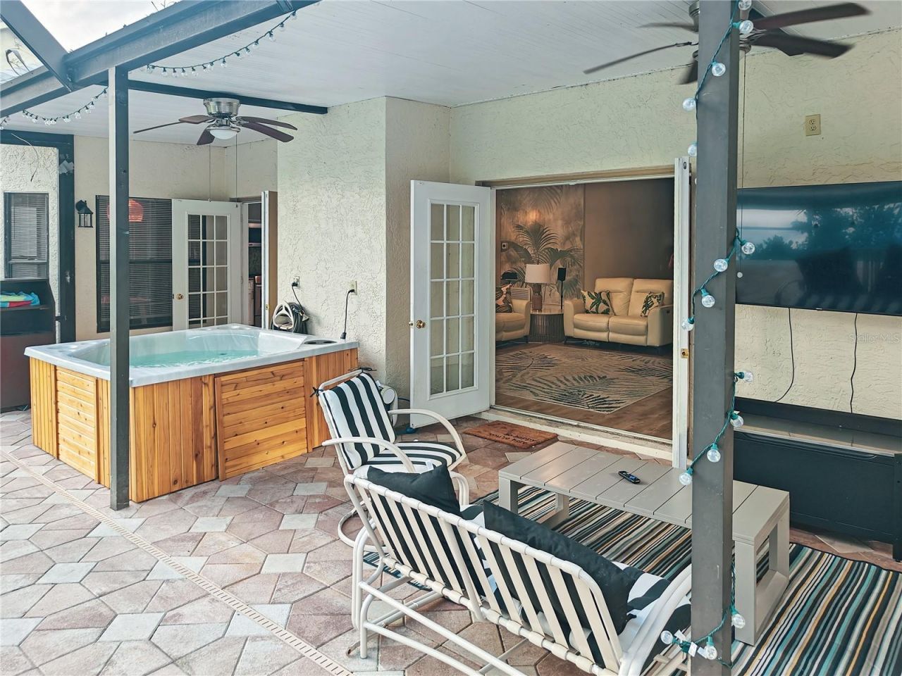 4907 82nd Place E, Sarasota, FL 34243 Photo