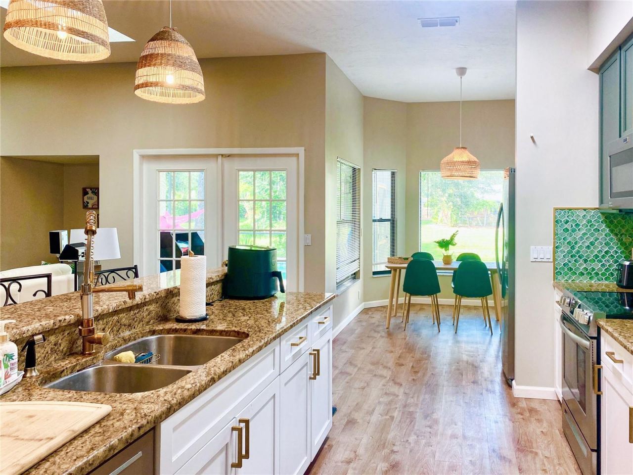 4907 82nd Place E, Sarasota, FL 34243 Photo