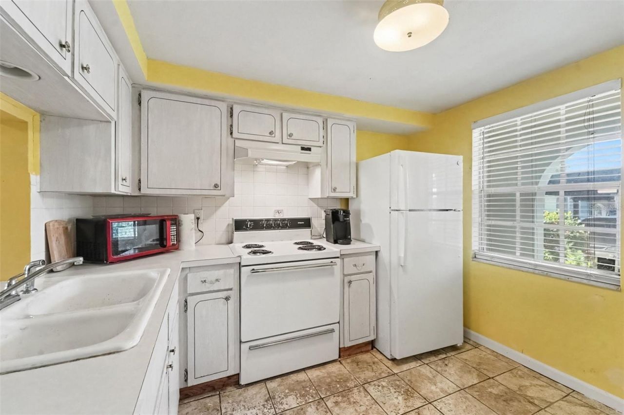 4211 Regal Place, Unit 3, New Port Richey, FL 34652 Photo