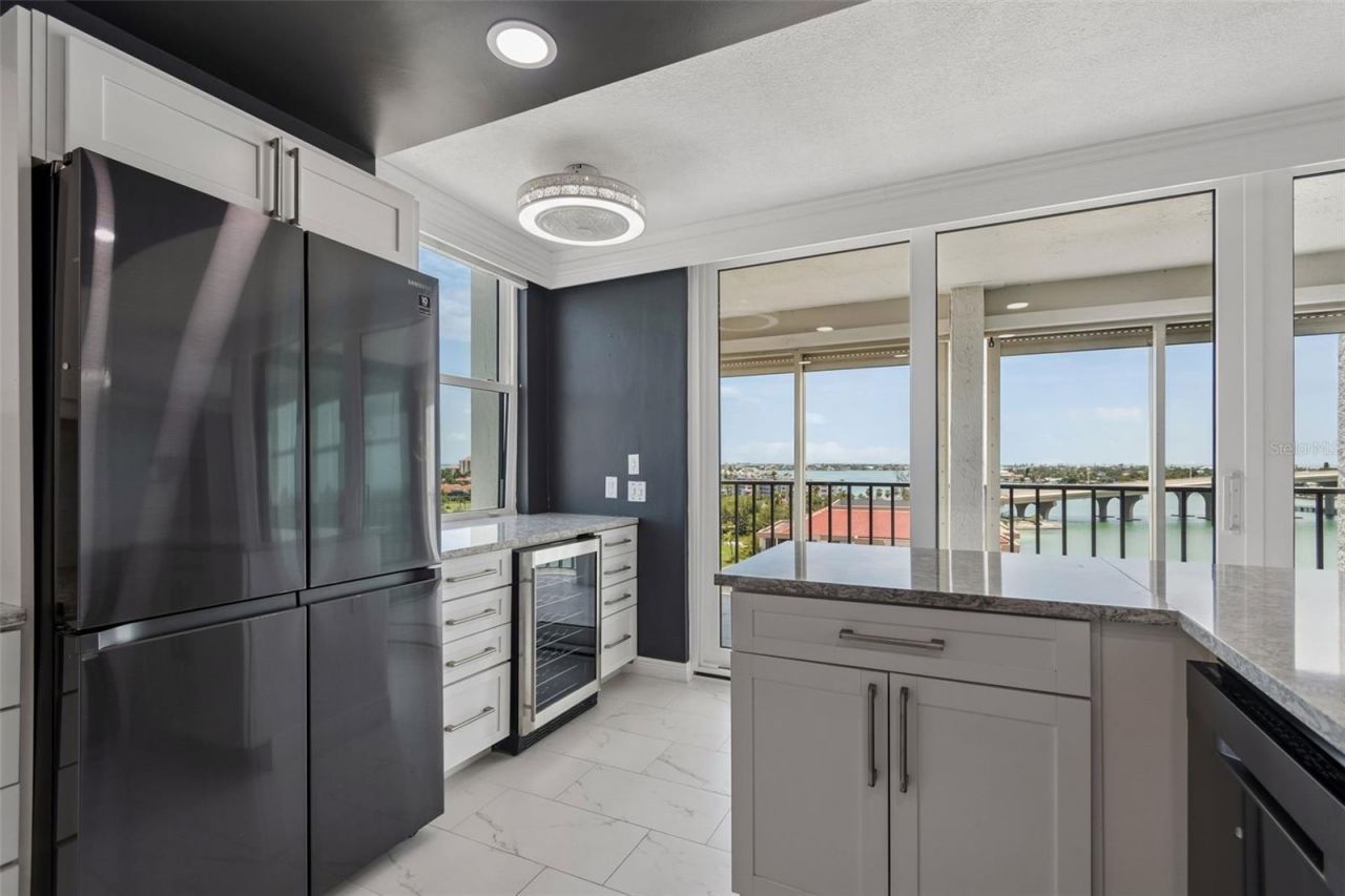 6265 Sun Boulevard, Unit 1004, Saint Petersburg, FL 33715 Photo