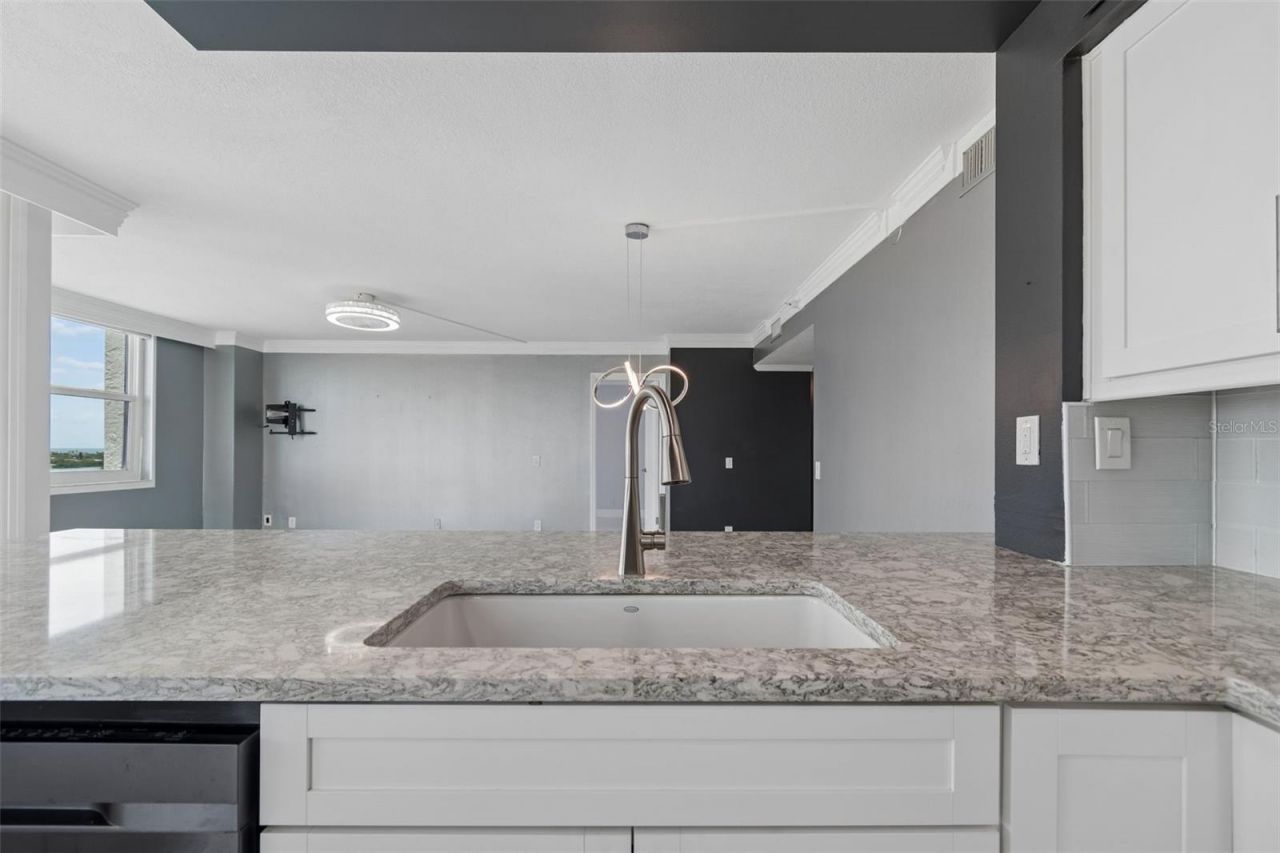 6265 Sun Boulevard, Unit 1004, Saint Petersburg, FL 33715 Photo