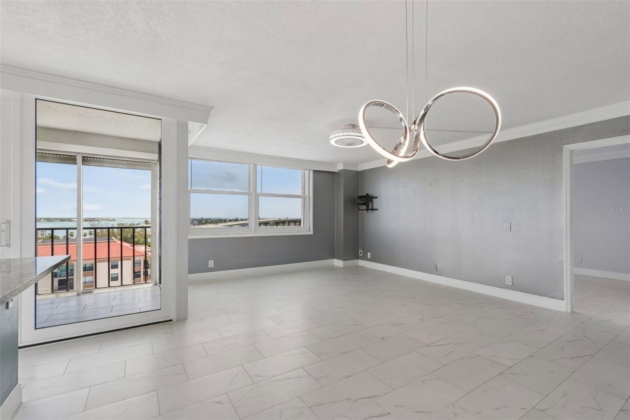 6265 Sun Boulevard, Unit 1004, Saint Petersburg, FL 33715 Photo