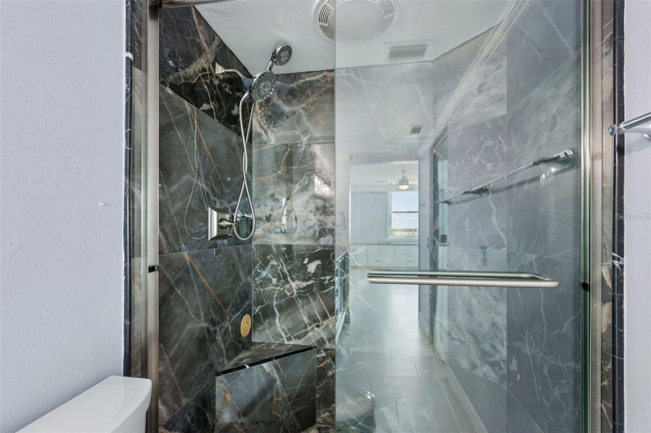6265 Sun Boulevard, Unit 1004, Saint Petersburg, FL 33715 Photo