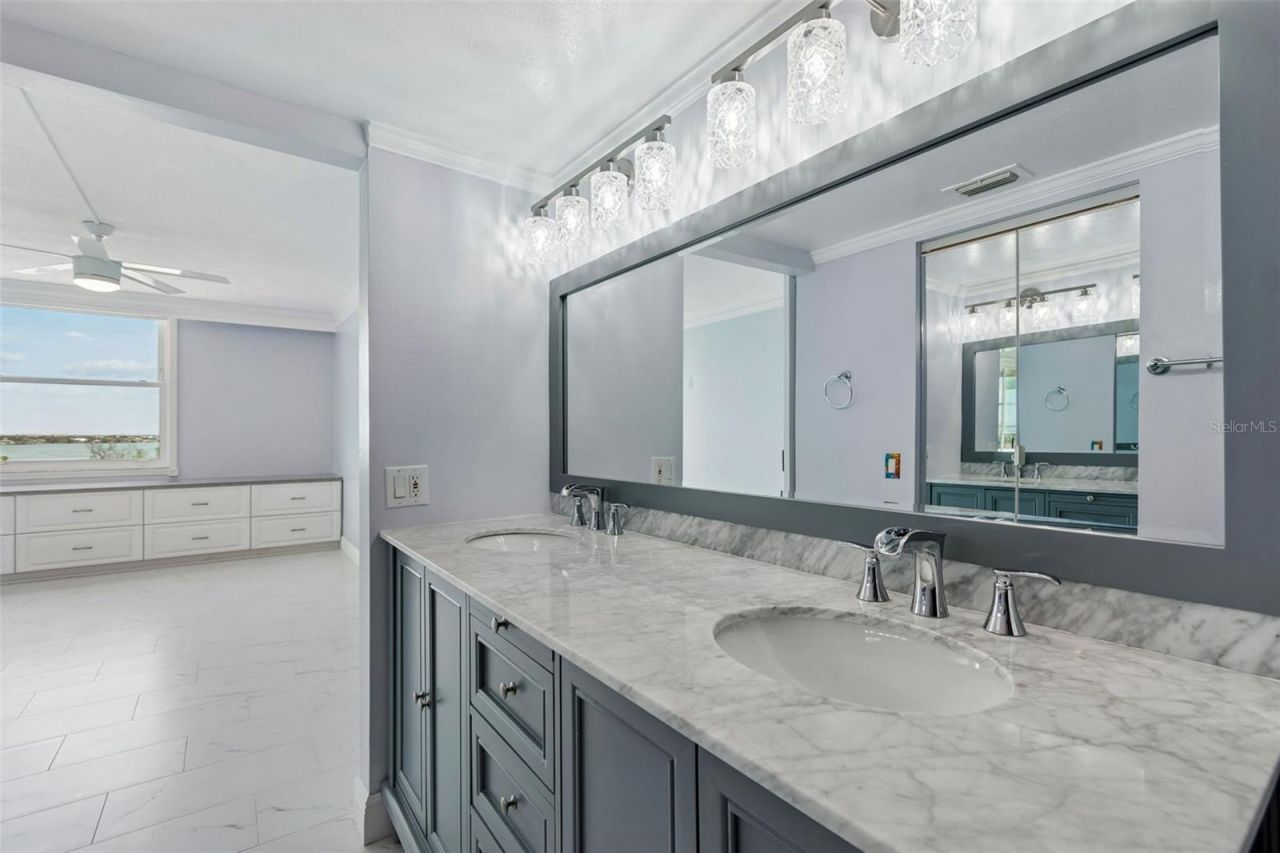 6265 Sun Boulevard, Unit 1004, Saint Petersburg, FL 33715 Photo