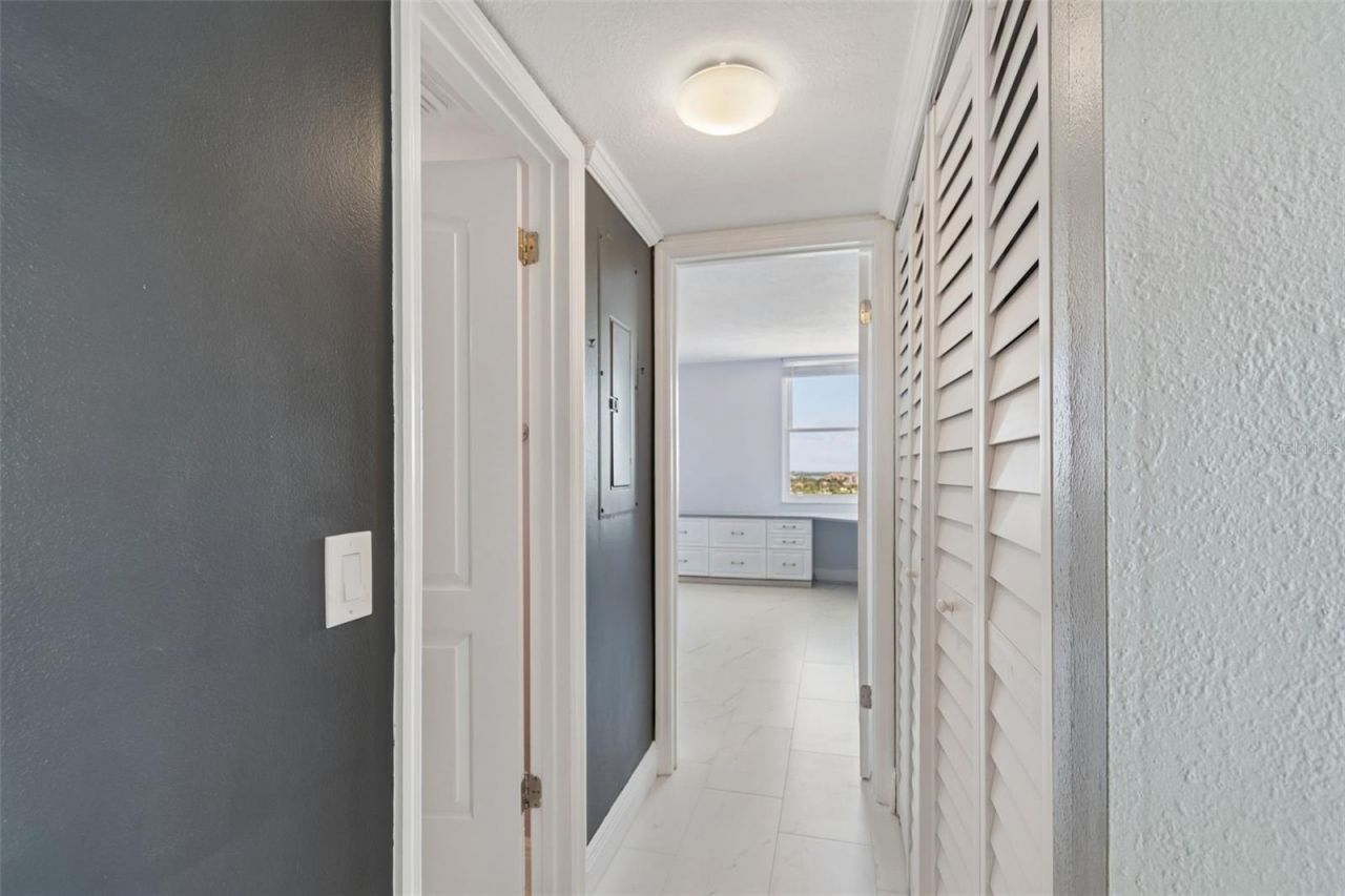 6265 Sun Boulevard, Unit 1004, Saint Petersburg, FL 33715 Photo