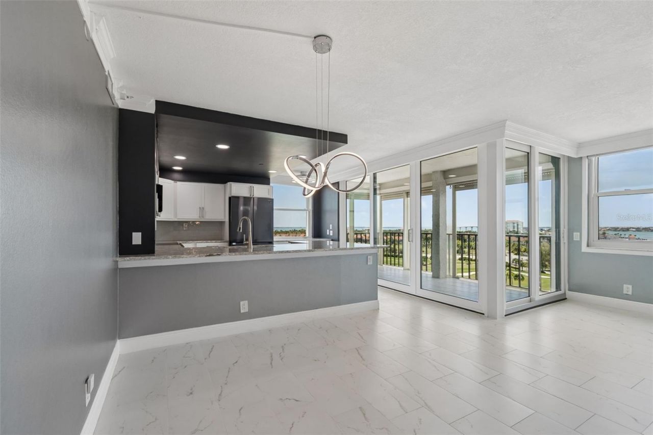 6265 Sun Boulevard, Unit 1004, Saint Petersburg, FL 33715 Photo