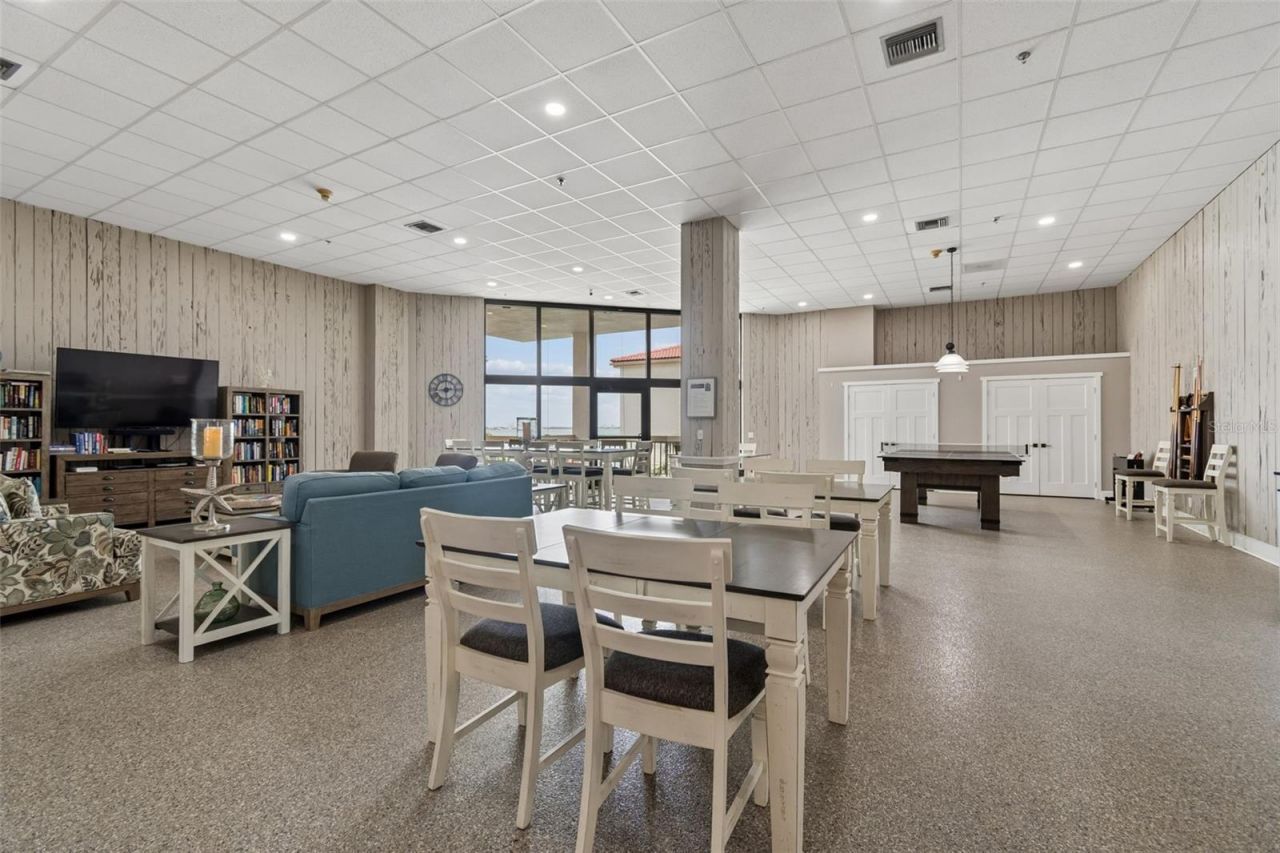 6265 Sun Boulevard, Unit 1004, Saint Petersburg, FL 33715 Photo