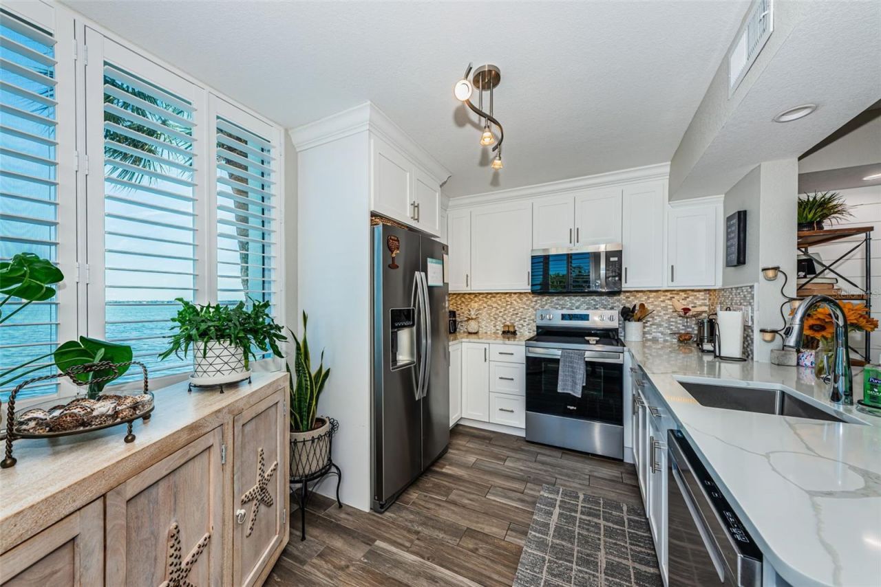 5825 Puerta Del Sol Boulevard S, Unit 166, Saint Petersburg, FL 33715 Photo