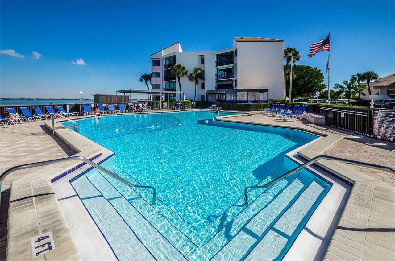 5825 Puerta Del Sol Boulevard S, Unit 166, Saint Petersburg, FL 33715 Photo