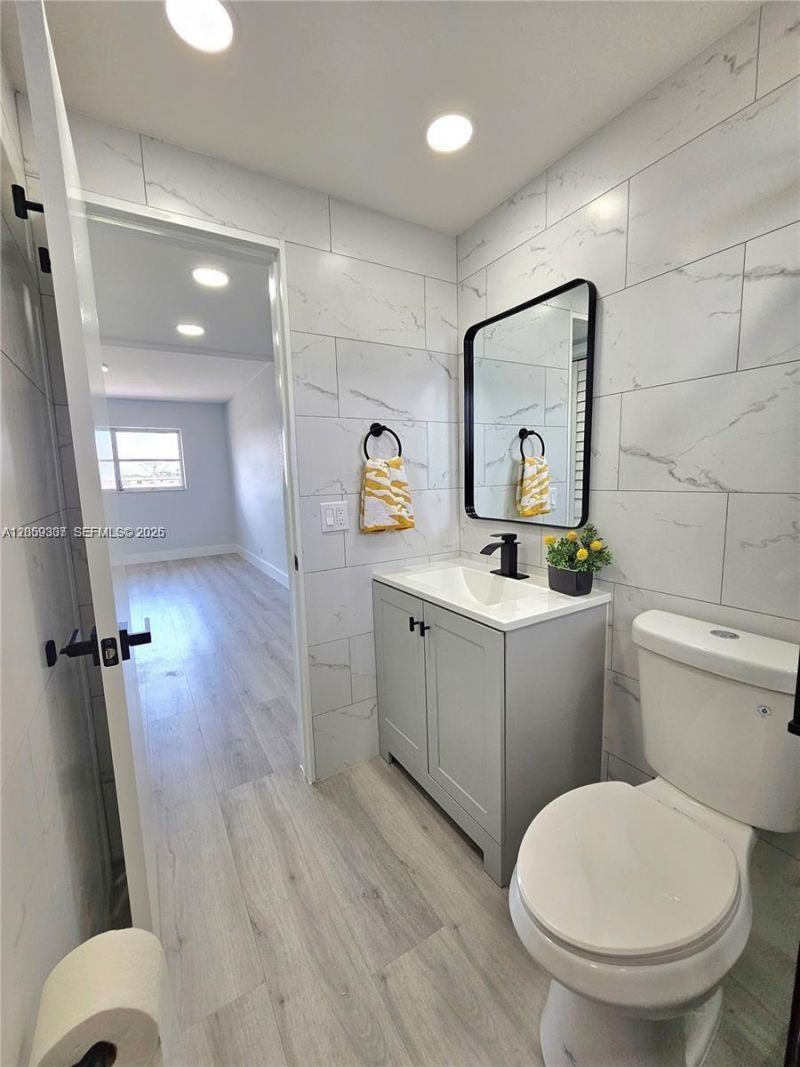 1490 NW 43rd Ave , Unit 301, Lauderhill, FL 33313 Photo