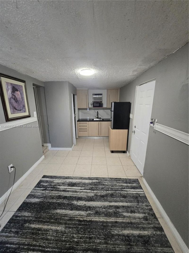 7930 NW 174th Ter, Hialeah, FL 33015 Photo