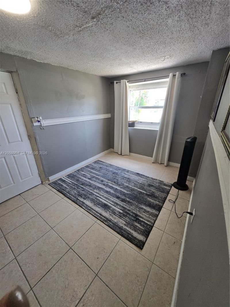 7930 NW 174th Ter, Hialeah, FL 33015 Photo
