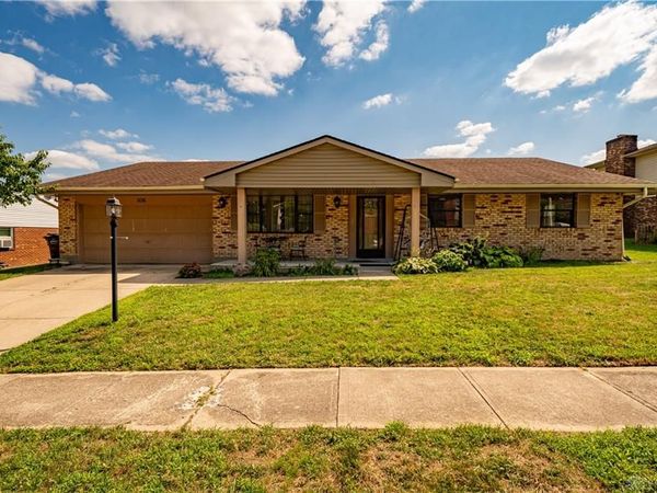 2126 Sherwood Forest Drive, Miamisburg, OH 45342