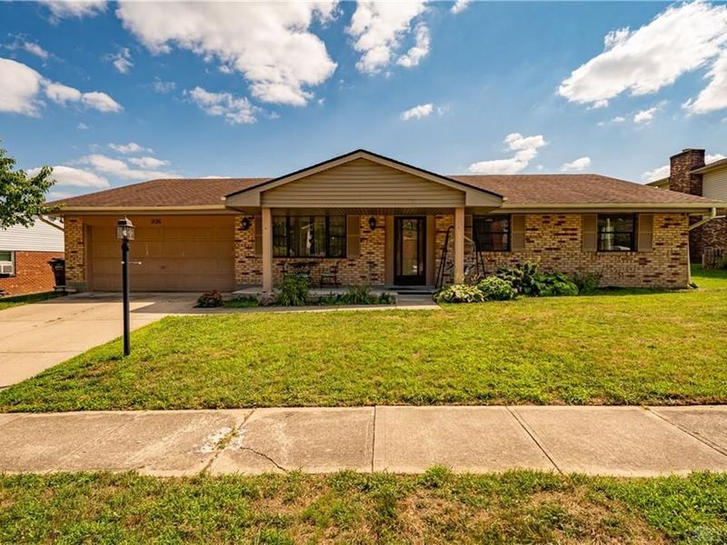 2126 Sherwood Forest Drive, Miamisburg, OH 45342 Photo 1