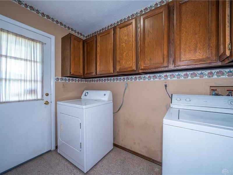 2126 Sherwood Forest Drive, Miamisburg, OH 45342 Photo 14