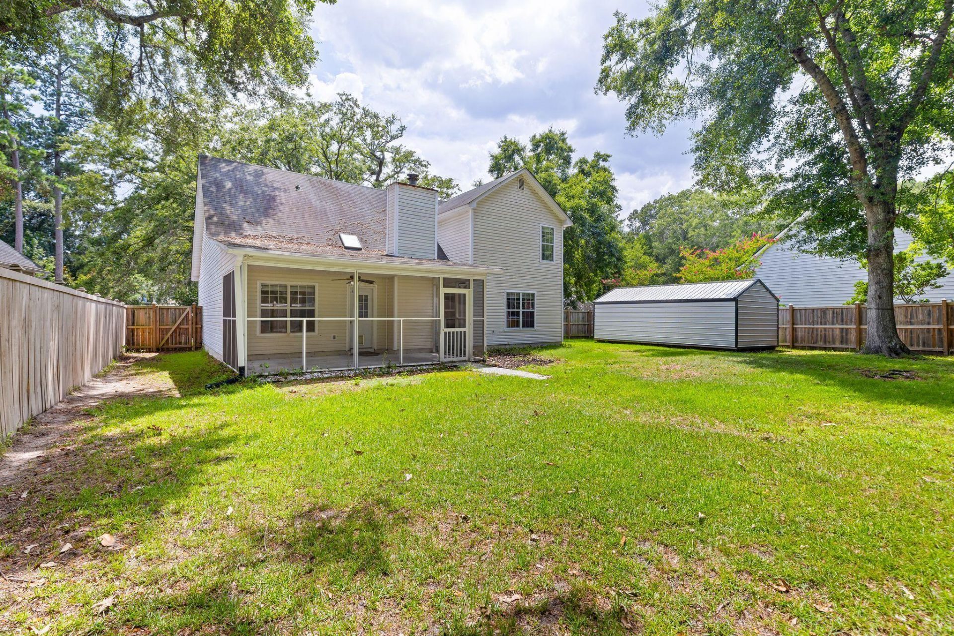 5452 Roxbury Drive Photo 42
