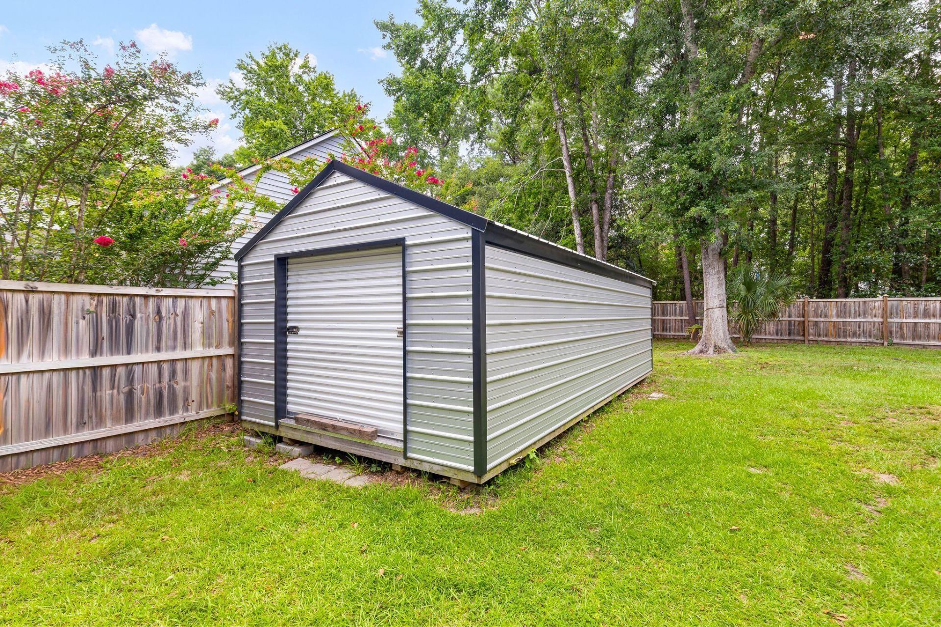5452 Roxbury Drive Photo 44