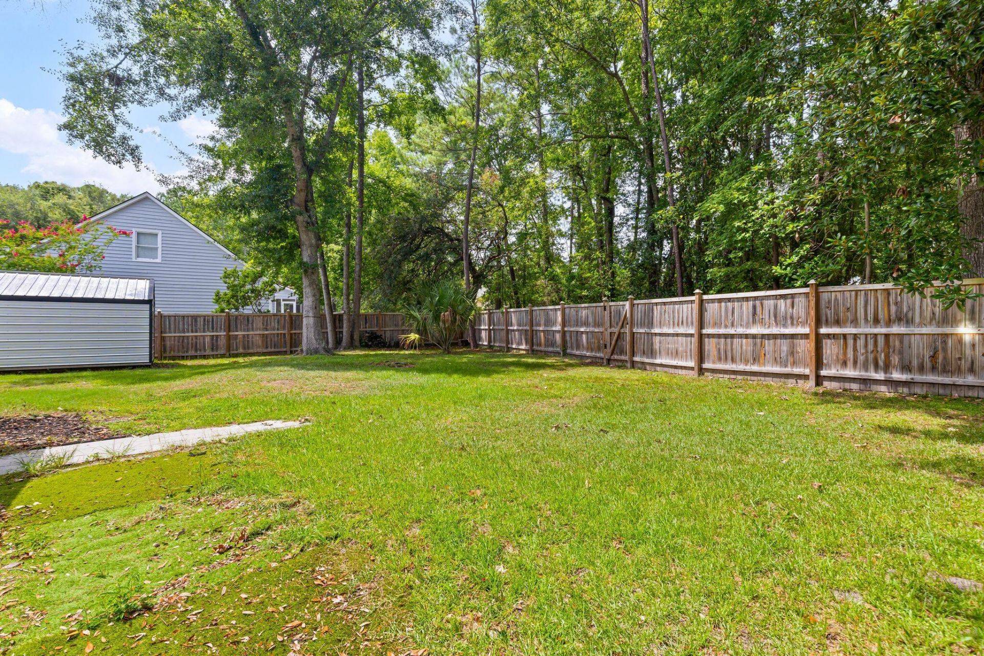5452 Roxbury Drive Photo 45