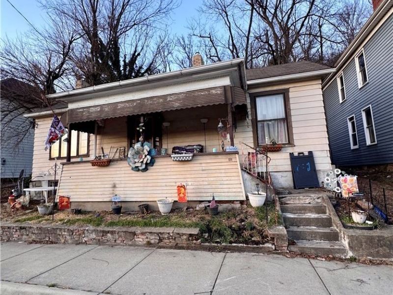 836 Main Street, Bridgeport, OH 43912 Photo 1