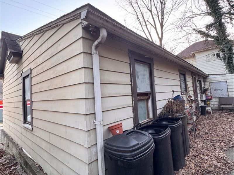 836 Main Street, Bridgeport, OH 43912 Photo 2