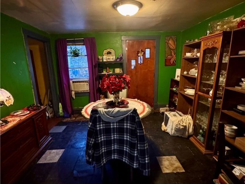 836 Main Street, Bridgeport, OH 43912 Photo 6