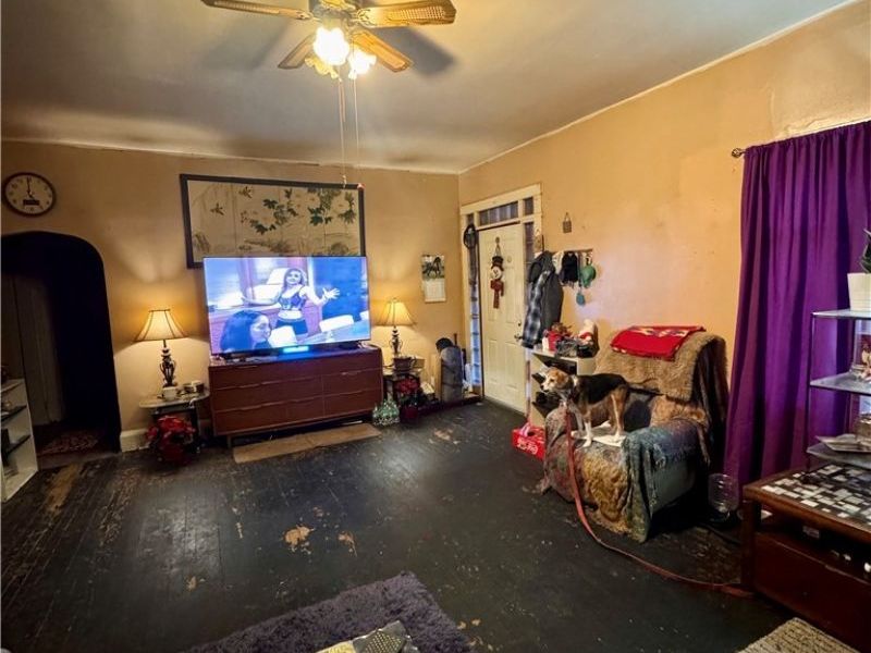 836 Main Street, Bridgeport, OH 43912 Photo 9