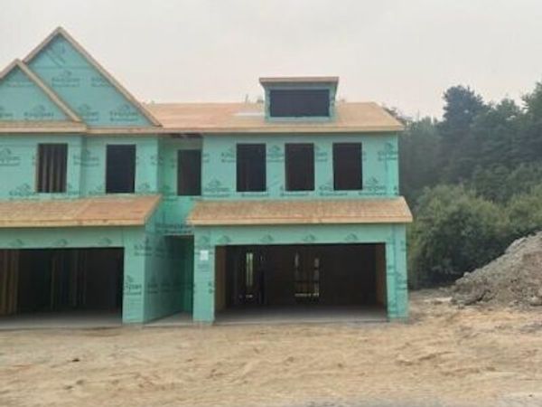 4898 Hidden River Avenue SW, Unit 63, Wyoming, MI 49418