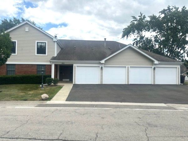 353 Lambert Drive, Unit D-1, Schaumburg, IL 60193