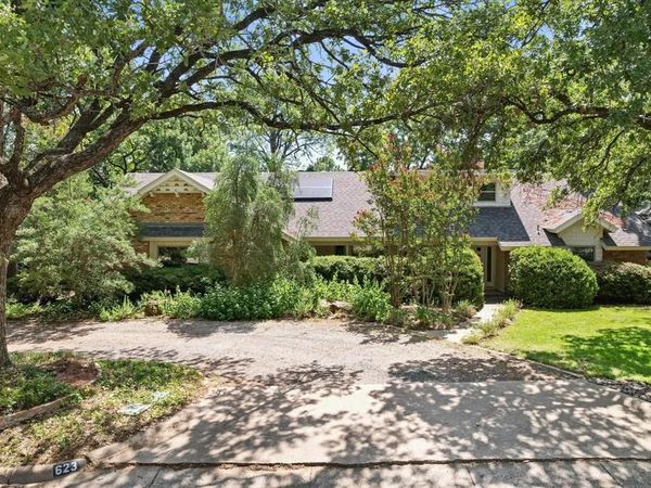 623 N Bowen Road, Arlington, TX 76012