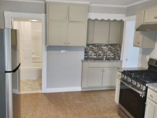 31 Edwards St, Unit 3R, Fitchburg, MA 01420