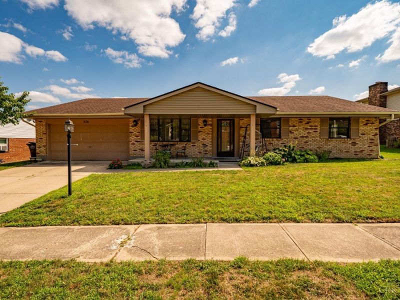 2126 Sherwood Forest Drive, Miamisburg, OH 45342 Photo 1
