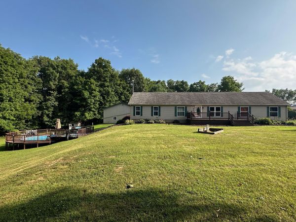 19360 Hampshire Road , Utica, OH 43080