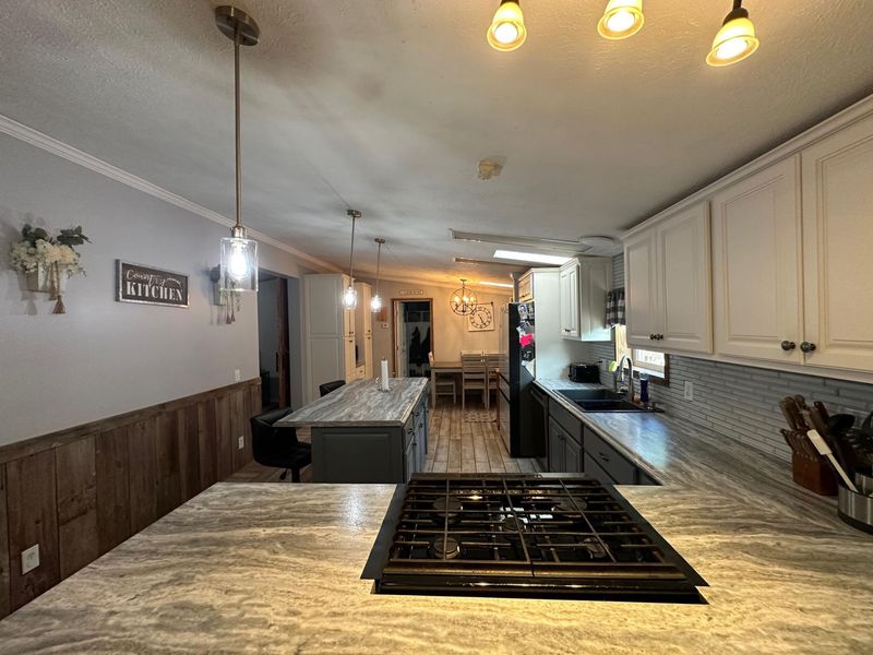 19360 Hampshire Road, Utica, OH 43080 Photo 6