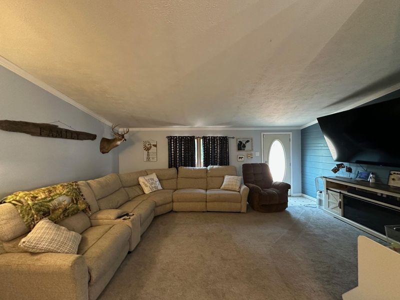 19360 Hampshire Road, Utica, OH 43080 Photo 8
