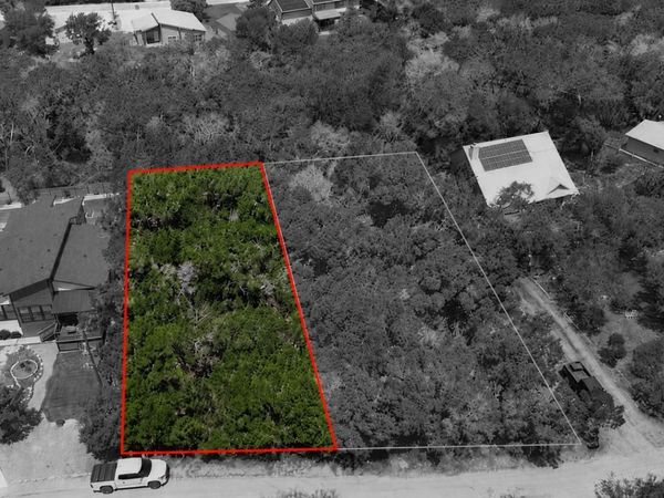 1672 WINDING CREEK TRL, Spring Branch, TX 78070