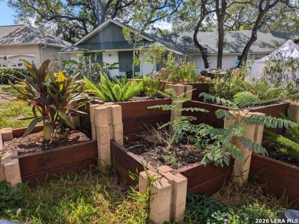 2818 Whisper Fawn, San Antonio, TX 78230