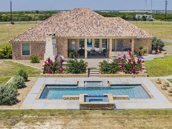 4881 FM 798, Kenedy, TX 78119