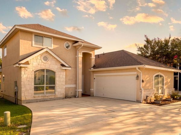 116 SETH RAYNOR DR, New Braunfels, TX 78130