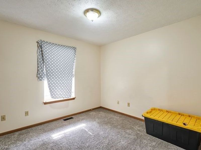 1843 Springfield Center Rd, Akron, OH 44312 Photo 19