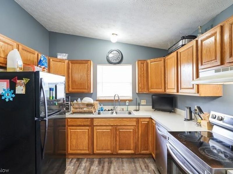 1843 Springfield Center Rd, Akron, OH 44312 Photo 7